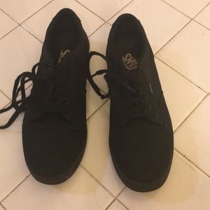 All black Vans SZ 8